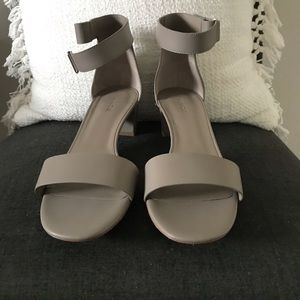 Vince Rita-B Block Heel Leather Sandal Heels